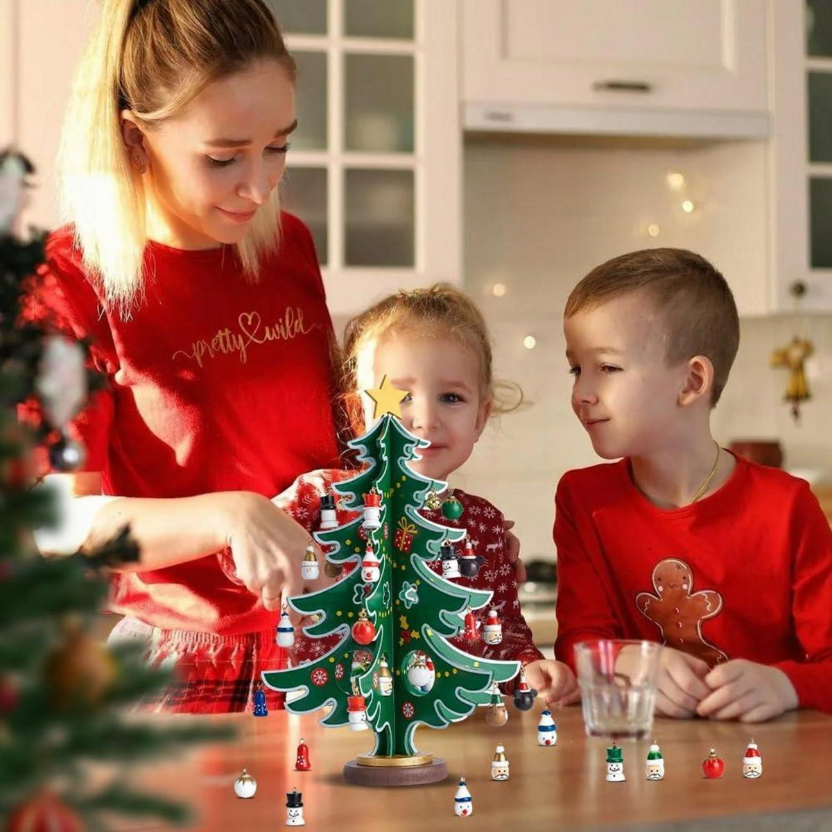 Advent Calendar with Mini Christmas Tree – 24-Day DIY Countdown with 30 Hand-Painted Ornaments for Kids