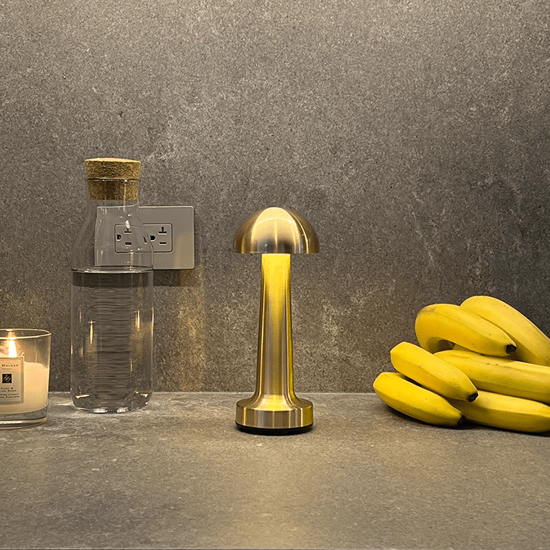 Luxova - Rechargeable Battery Lamp For Table Use