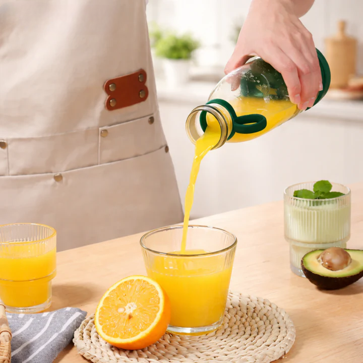Portable Smoothie Maker – Blend & Drink Cup with Safety Indicator