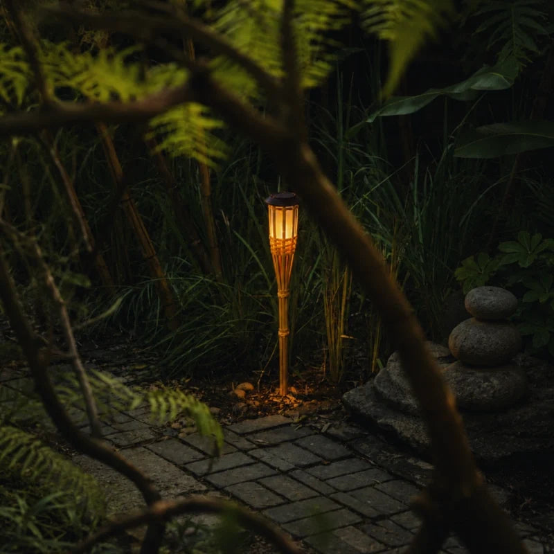 Solar Garden Torch – Flickering Flame-Effect Light