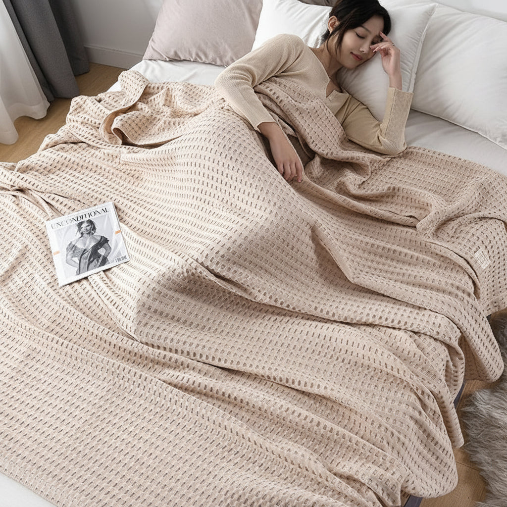 Waffle Throw Blanket – Lightweight All-Season Comfort