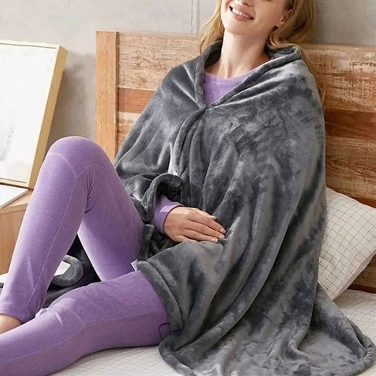 Wearable Heated Blanket – Hooded Cordless Microfibre Throw